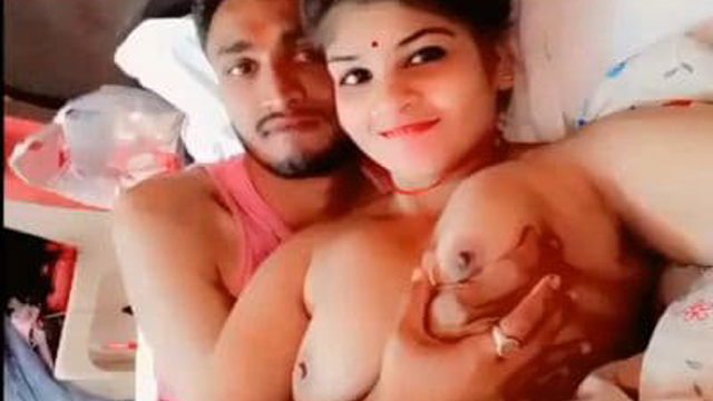 Punjabi Chubby Girl – Bed Honeymoon Hard Viral