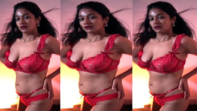 Lavanya Manickam Actress Sexy Bikini Tease Boobs MMS